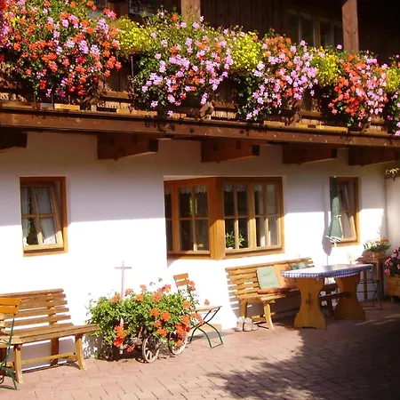 Grosse In Mit Terrasse *